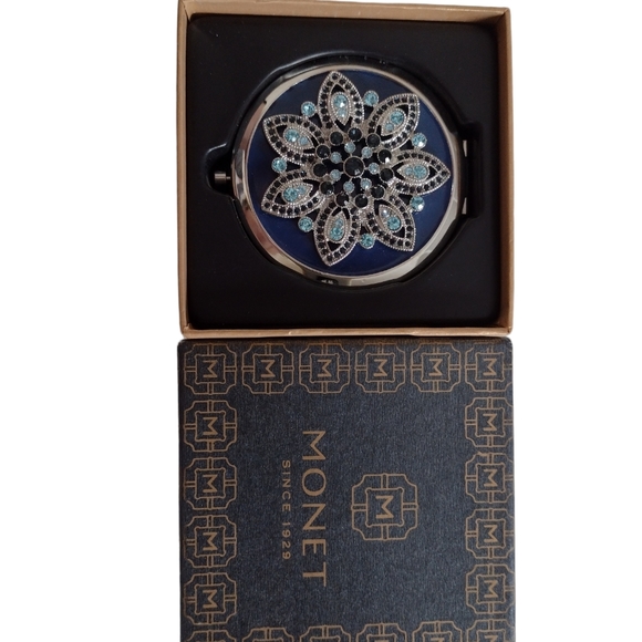 Monet women's  mirror compact. NWOT. Navy with light blue and black jewe… - Picture 3 of 11